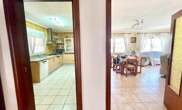 Herverkoop - Detached Villa -
Benijofar - pueblo
