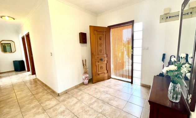 Herverkoop - Detached Villa -
Benijofar - pueblo