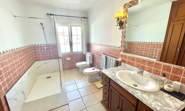 Herverkoop - Detached Villa -
Benijofar - pueblo