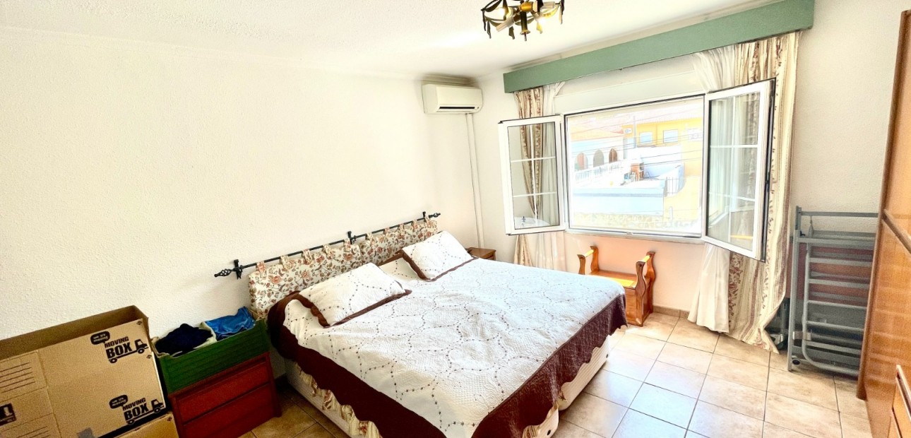 Herverkoop - Detached Villa -
Benijofar - pueblo