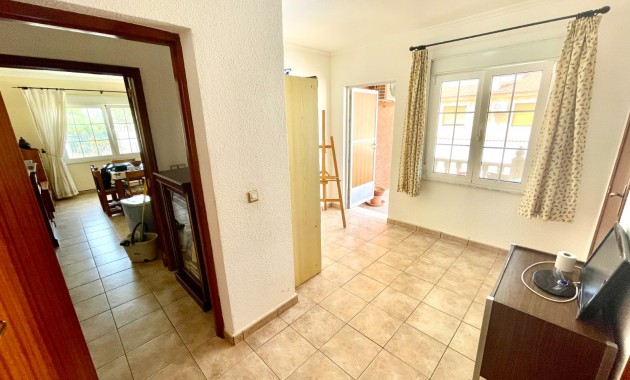 Herverkoop - Detached Villa -
Benijofar - pueblo