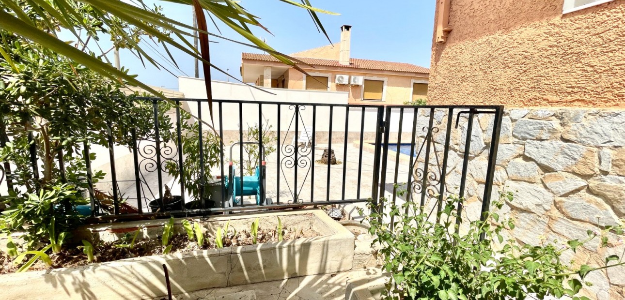 Herverkoop - Detached Villa -
Benijofar - pueblo