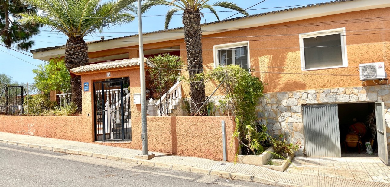 Herverkoop - Detached Villa -
Benijofar - pueblo