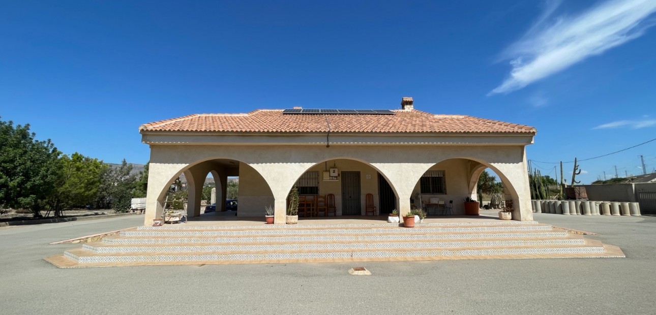 Herverkoop - Detached Villa -
Crevillente