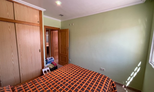 Herverkoop - Detached Villa -
Crevillente