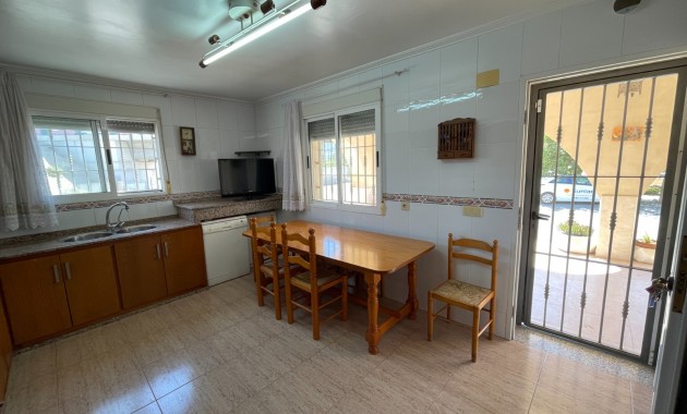 Herverkoop - Detached Villa -
Crevillente