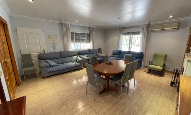 Herverkoop - Detached Villa -
Crevillente