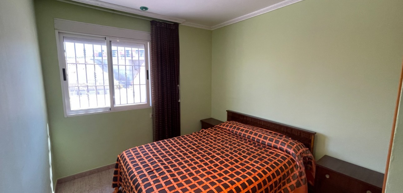 Herverkoop - Detached Villa -
Crevillente