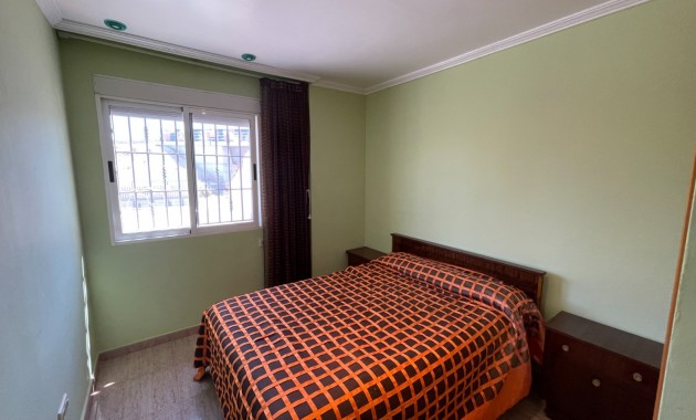 Herverkoop - Detached Villa -
Crevillente