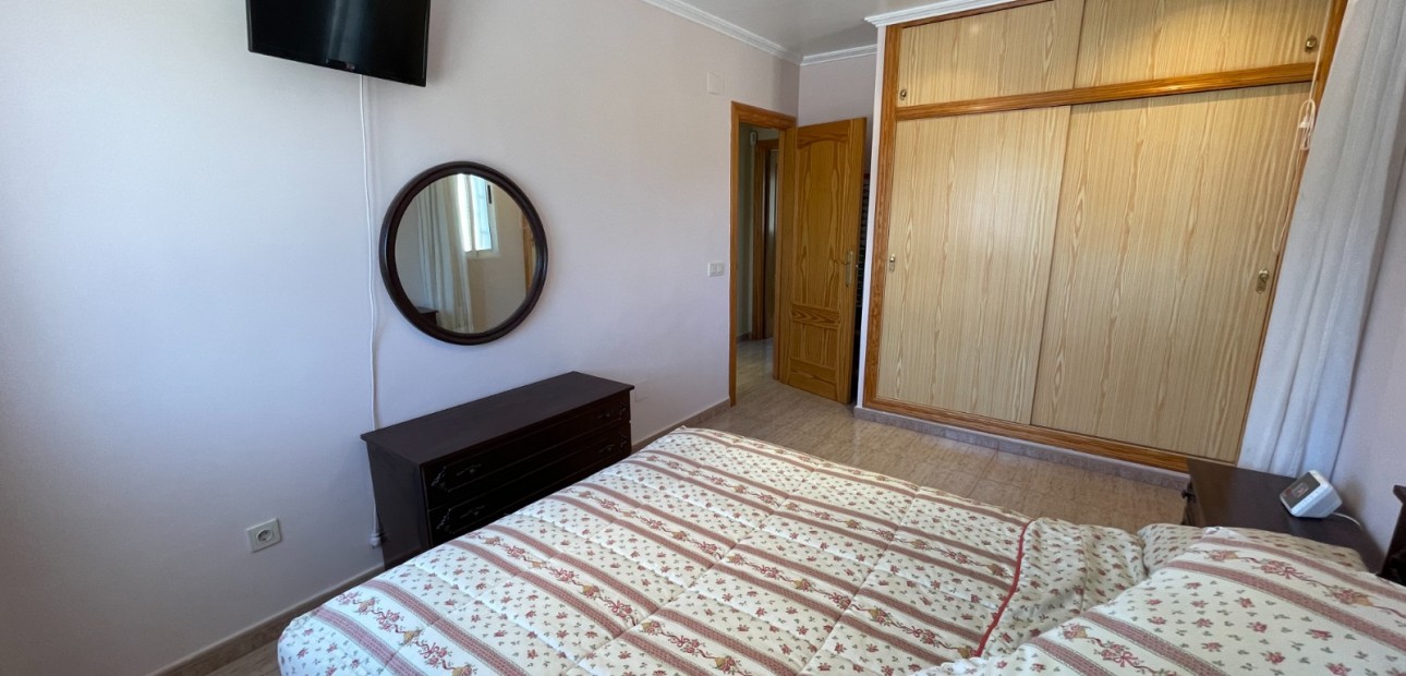 Herverkoop - Detached Villa -
Crevillente
