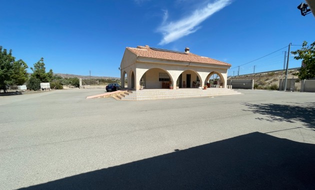 Herverkoop - Detached Villa -
Crevillente