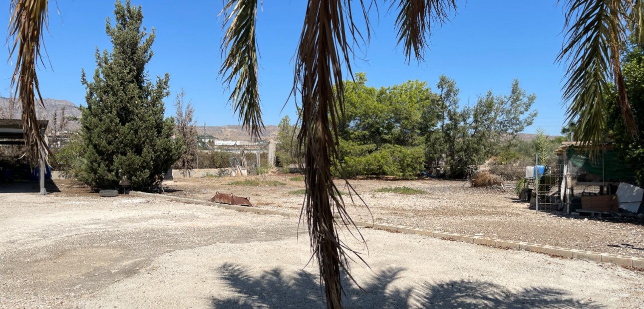Herverkoop - Detached Villa -
Crevillente
