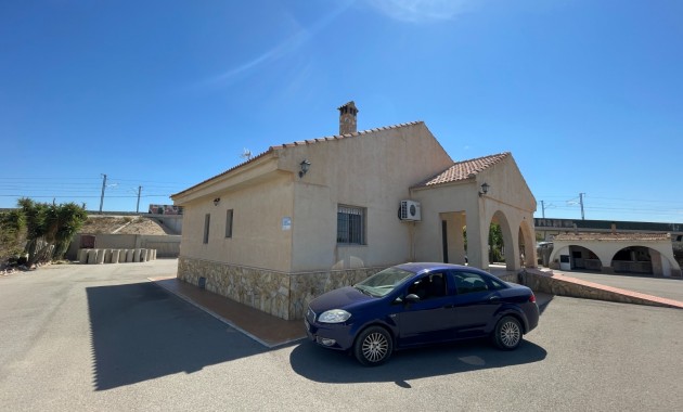 Herverkoop - Detached Villa -
Crevillente