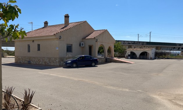 Herverkoop - Detached Villa -
Crevillente