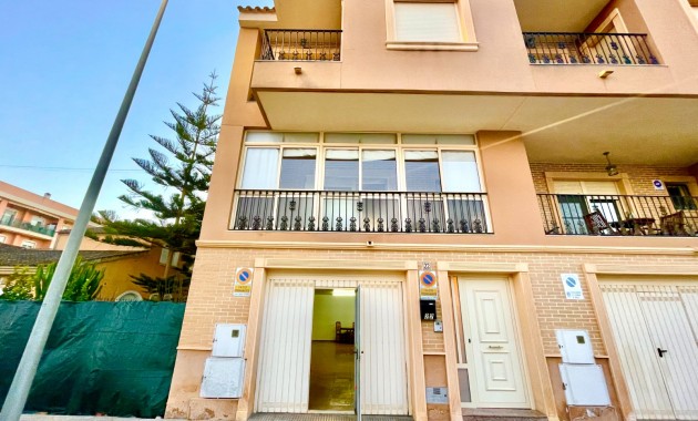 Herverkoop - Detached Villa -
Almoradi - Almoradi - Town