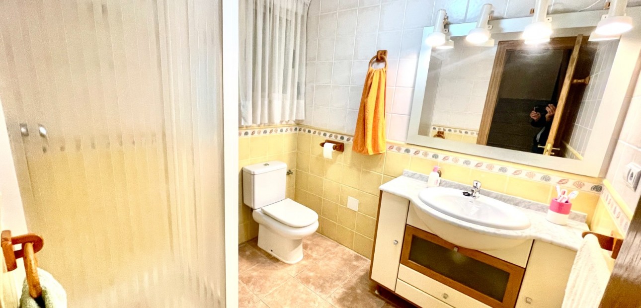 Herverkoop - Detached Villa -
Almoradi - Almoradi - Town