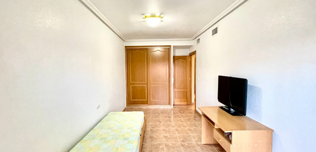 Herverkoop - Detached Villa -
Almoradi - Almoradi - Town