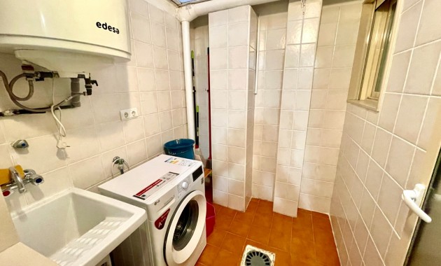 Herverkoop - Detached Villa -
Almoradi - Almoradi - Town