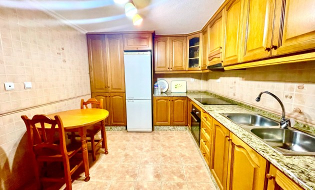 Herverkoop - Detached Villa -
Almoradi - Almoradi - Town