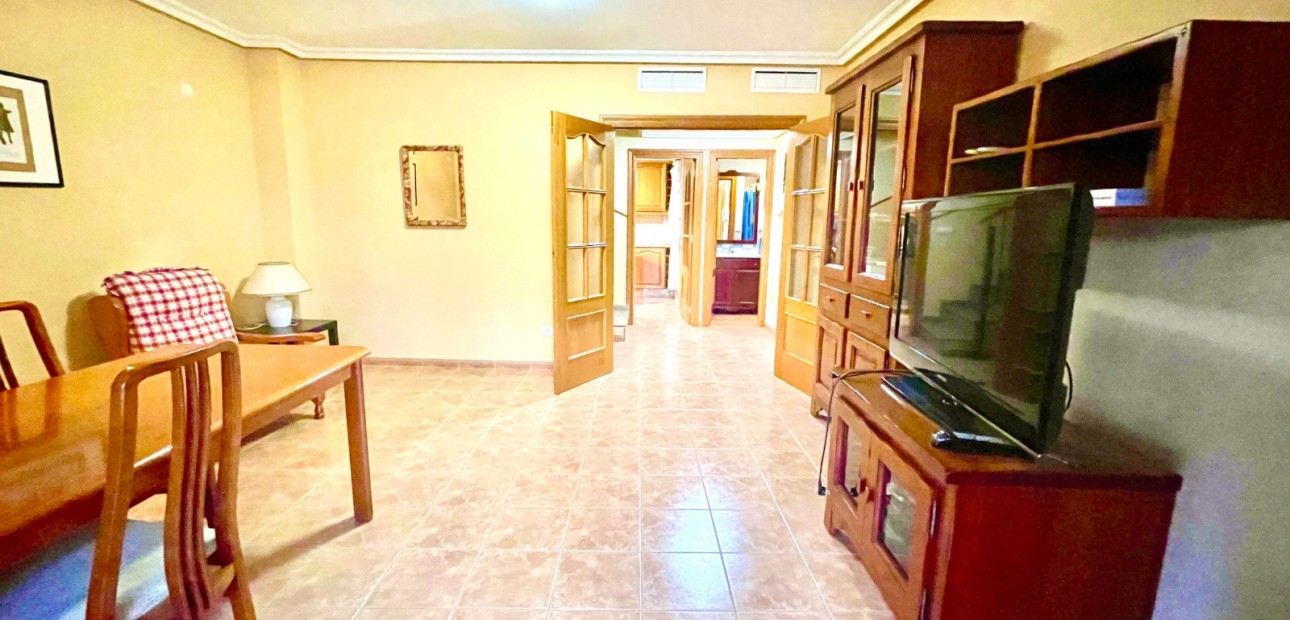 Herverkoop - Detached Villa -
Almoradi - Almoradi - Town