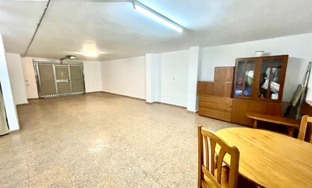 Herverkoop - Detached Villa -
Almoradi - Almoradi - Town