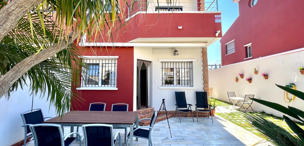 Sale - Townhouse -
Torre de La Horadada - Torre de la Horadada