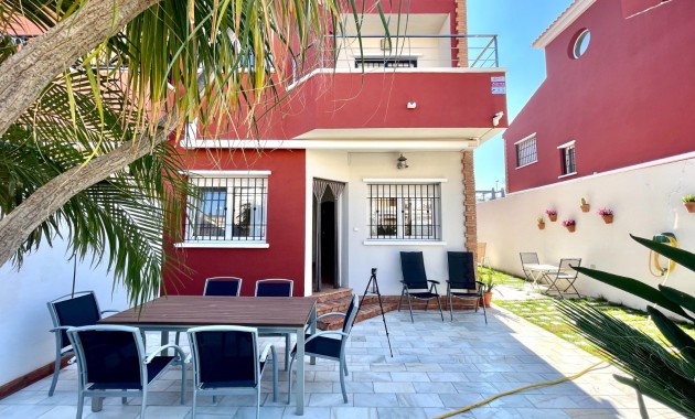 Sale - Townhouse -
Torre de La Horadada - Torre de la Horadada