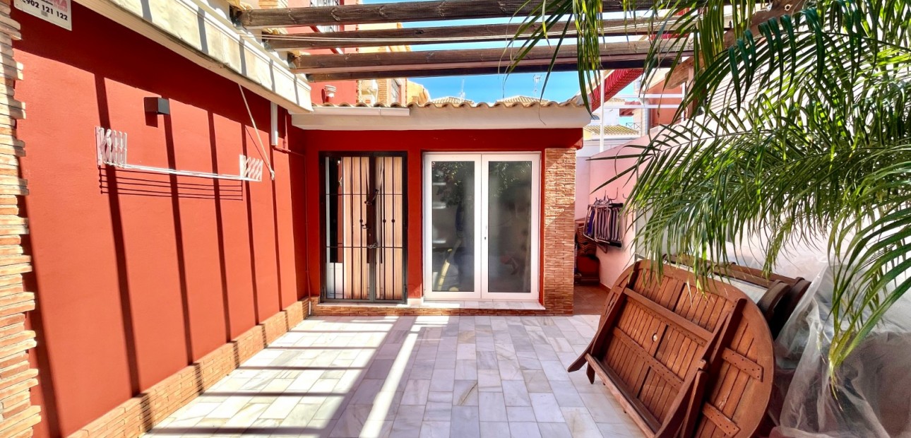 Sale - Townhouse -
Torre de La Horadada - Torre de la Horadada