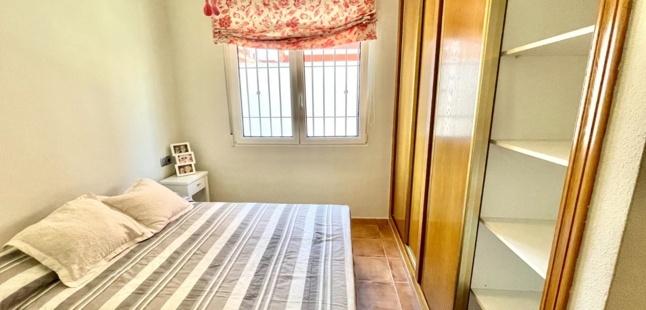 Sale - Townhouse -
Torre de La Horadada - Torre de la Horadada