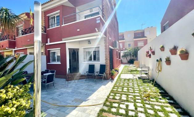 Sale - Townhouse -
Torre de La Horadada - Torre de la Horadada
