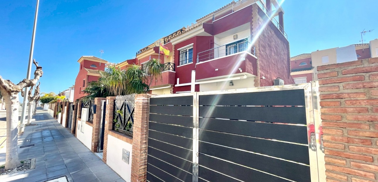 Sale - Townhouse -
Torre de La Horadada - Torre de la Horadada