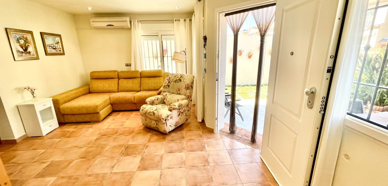 Sale - Townhouse -
Torre de La Horadada - Torre de la Horadada