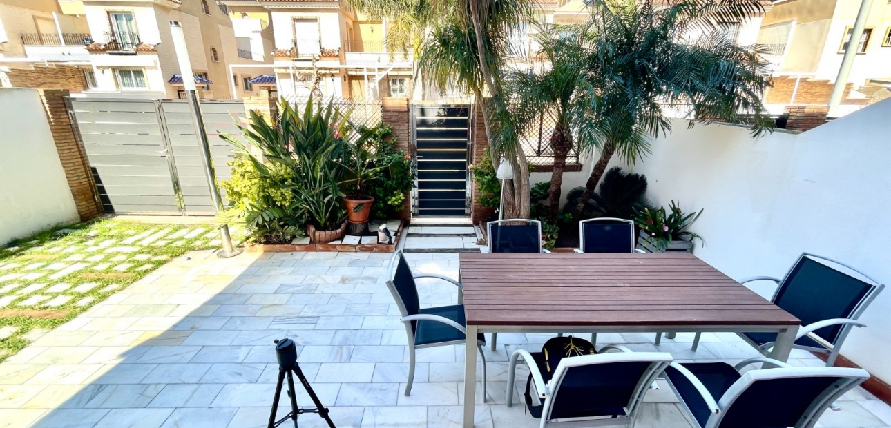 Sale - Townhouse -
Torre de La Horadada - Torre de la Horadada
