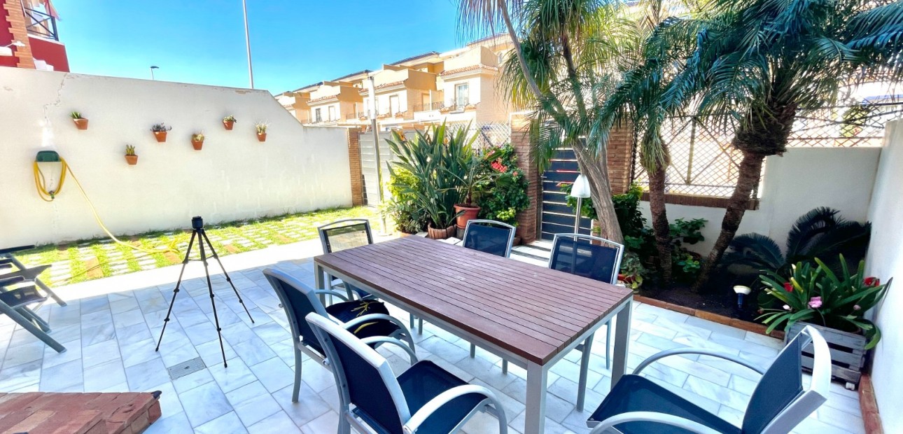 Sale - Townhouse -
Torre de La Horadada - Torre de la Horadada
