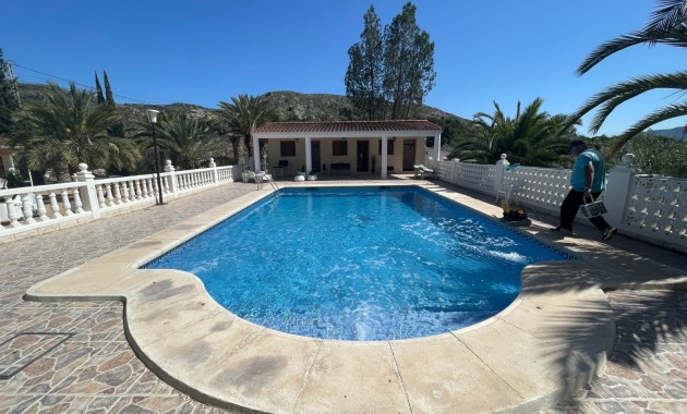 Sale - Country Property -
Elda