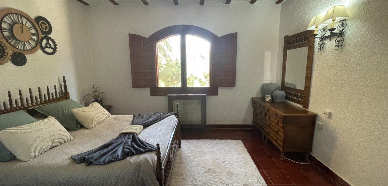 Sale - Country Property -
Elda