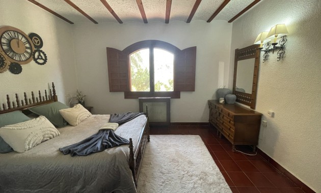 Sale - Country Property -
Elda