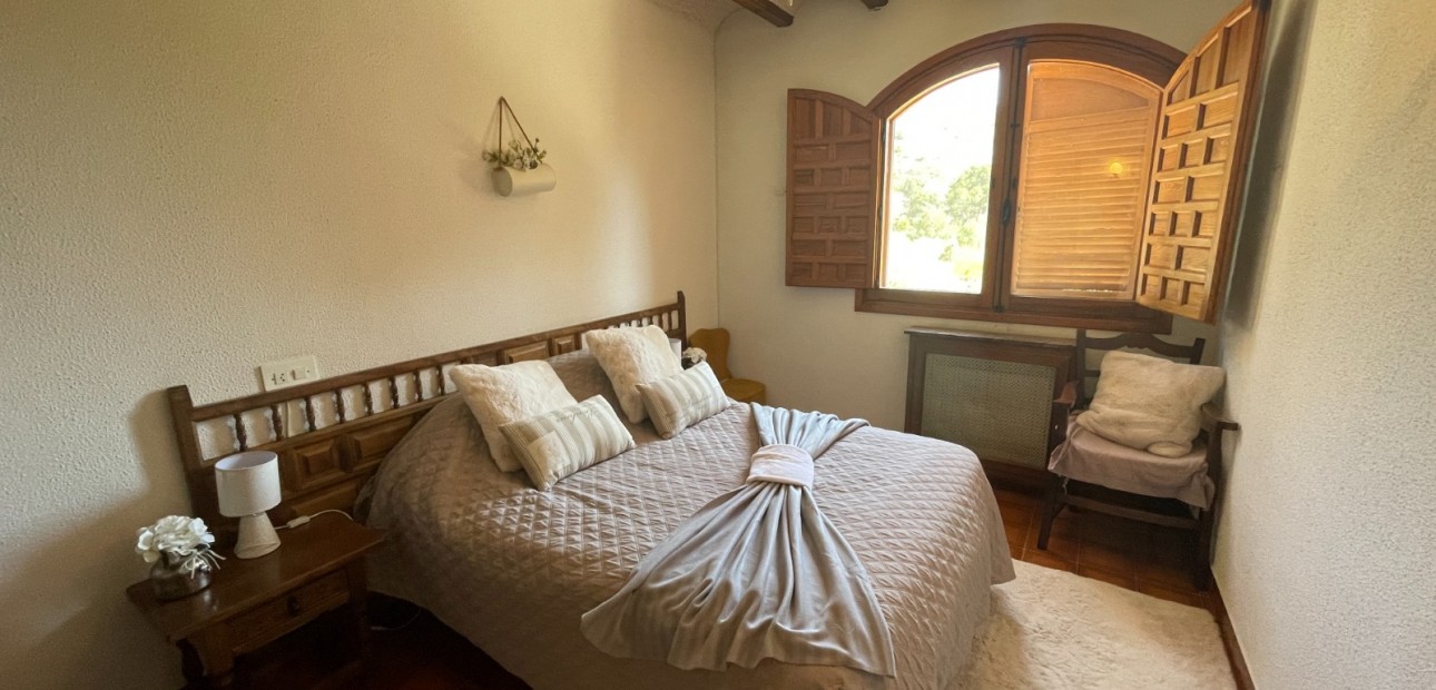 Sale - Country Property -
Elda