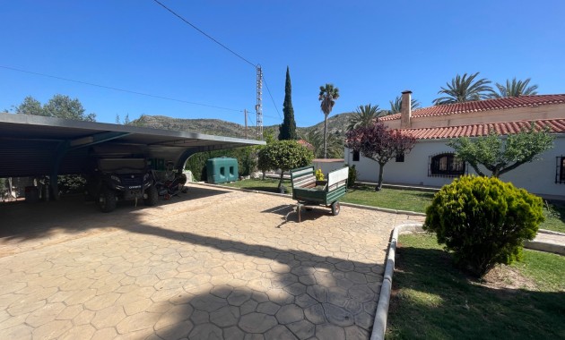 Sale - Country Property -
Elda
