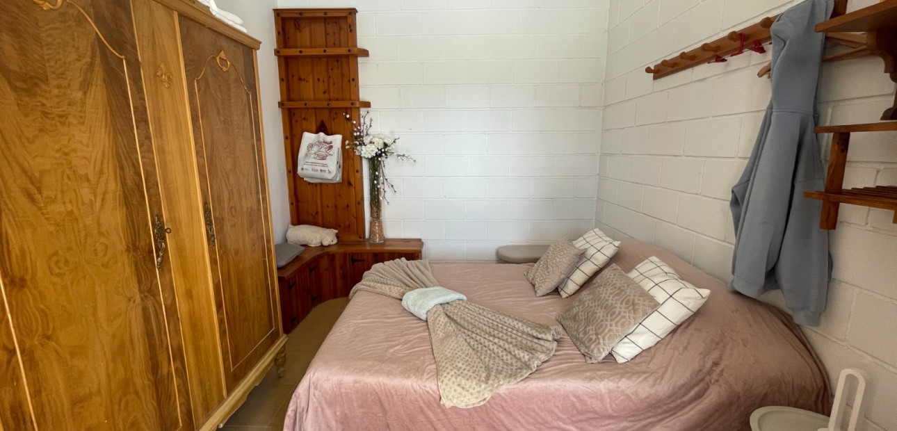 Sale - Country Property -
Elda