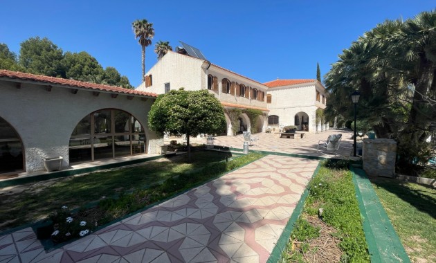 Sale - Country Property -
Elda