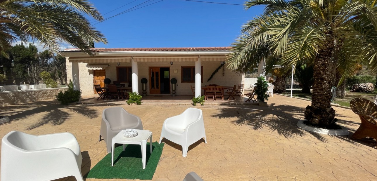 Sale - Country Property -
Elda