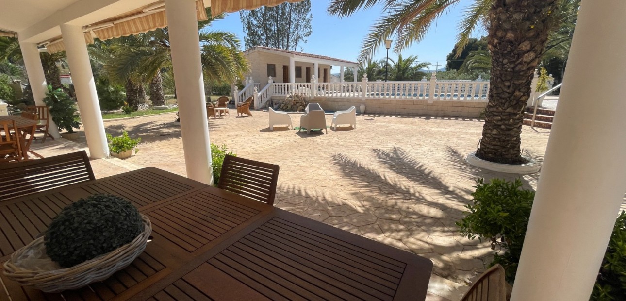 Sale - Country Property -
Elda
