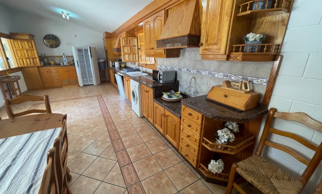 Sale - Country Property -
Elda