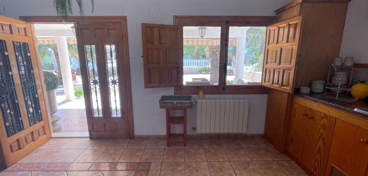 Sale - Country Property -
Elda