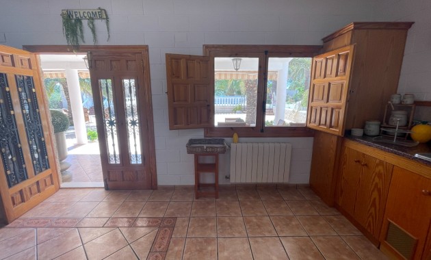 Sale - Country Property -
Elda