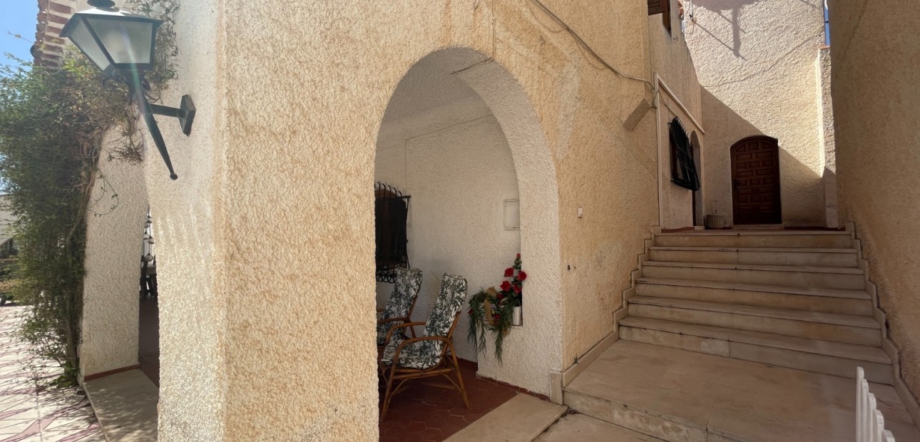 Sale - Country Property -
Elda