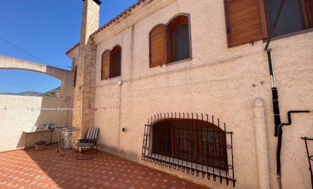Sale - Country Property -
Elda