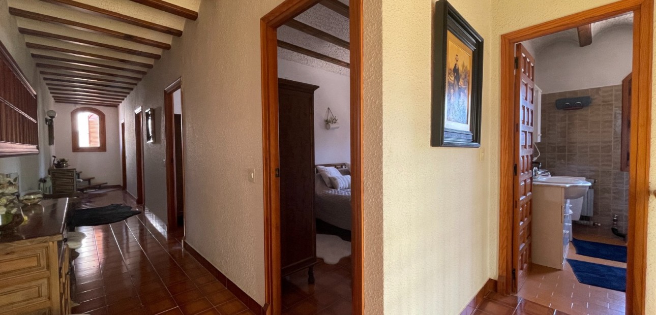 Sale - Country Property -
Elda