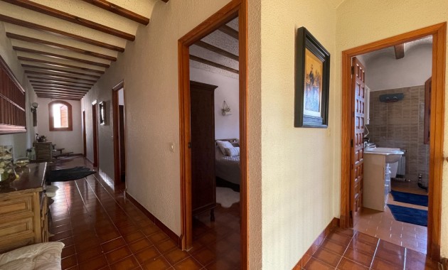 Sale - Country Property -
Elda